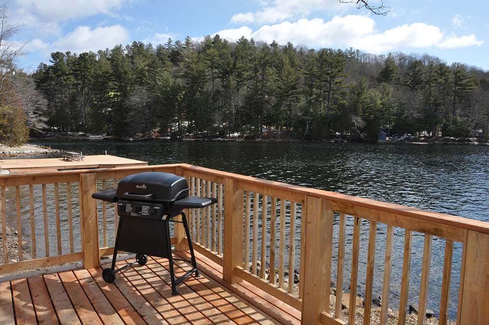 Studio Lakefront Cabin 7